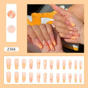 Tawni Press On Nail Set